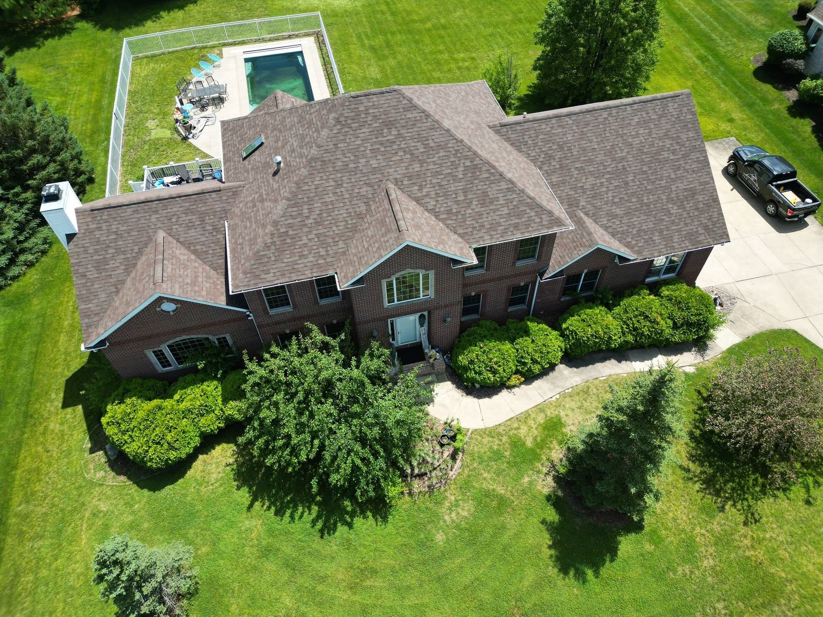 Residential roof aerial front view Davenport IA